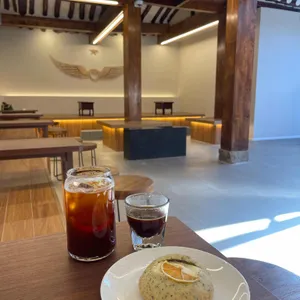 인텔리젠시아 사진