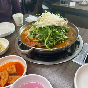 충남서산집 사진