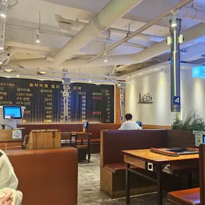 종착역 리뷰 사진