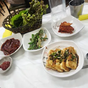 충무멸치쌈밥 사진
