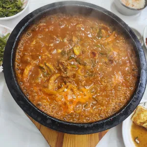 충무멸치쌈밥 사진