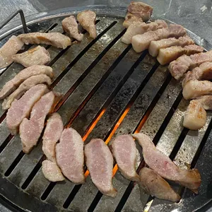 거기서고기 사진