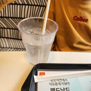 맥도날드 사진