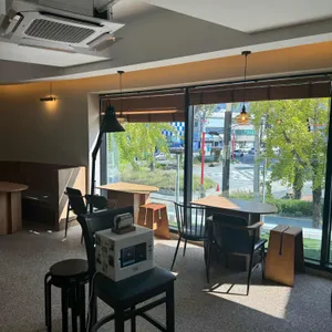 모던스퀘어 리뷰 사진
