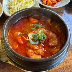 돈화문 닭한마리 사진
