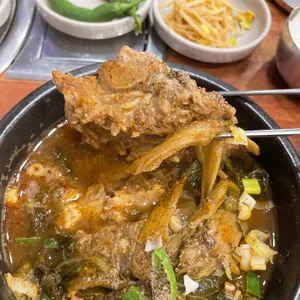 신원당마늘보쌈감자탕칡냉면칼국수 사진