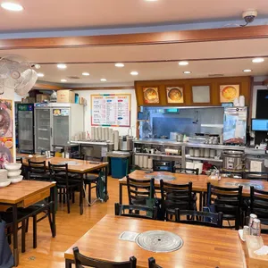 신원당마늘보쌈감자탕칡냉면칼국수 리뷰 사진