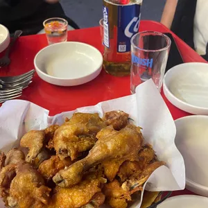 산들애치킨 사진