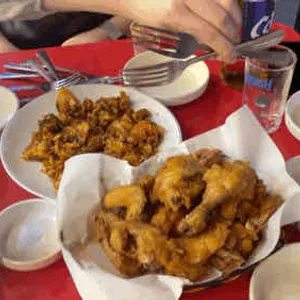 산들애치킨 사진