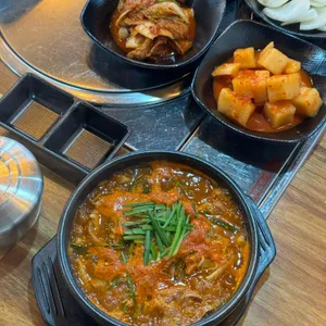 연탄곱창과 얼큰순대국 사진