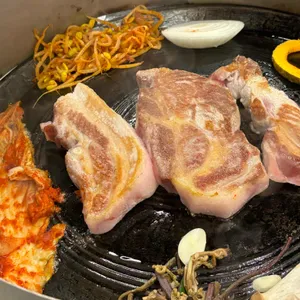 상구네솥뚜껑삼겹살 사진