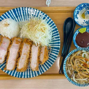 시로이 돈까스 사진