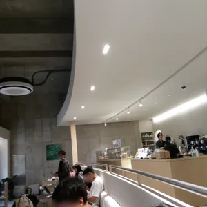 흘러 리뷰 사진