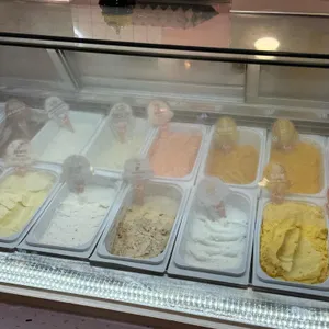 푸롤리 사진