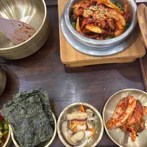 짓다 사진