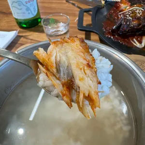 엄선 리뷰 사진
