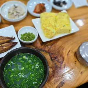 앞뜰식당 사진