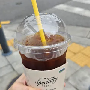 컴포즈커피 사진