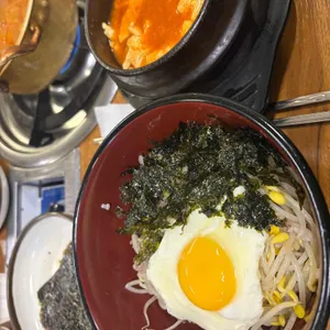 순두부와 삼겹살 사진