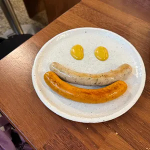 밀스 사진