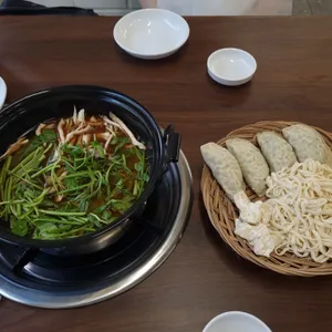 깃발집국수전골 리뷰 사진