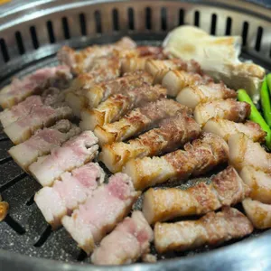노란돼지 사진