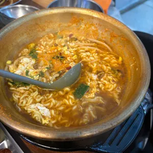 수니네 솥뚜껑 삼겹살 사진