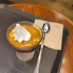 폴바셋 사진