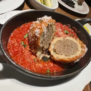 에토레 사진