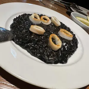 에토레 사진