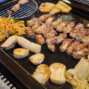 삼돌박이수라육간 사진