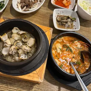 장모식탁 사진
