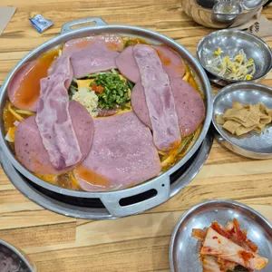 이태리부대찌개 사진