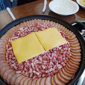 부대찌개대사관 사진