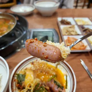 홍대부대찌개 사진