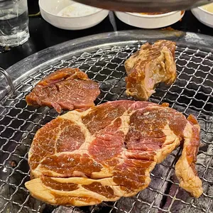 다독이네 숯불구이 사진