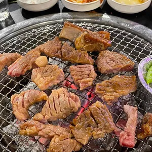 다독이네 숯불구이 사진
