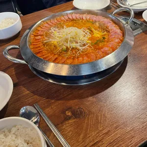 부대찌개대사관 사진