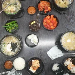 중리콩나물국밥 사진
