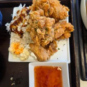 요미우돈교자 사진