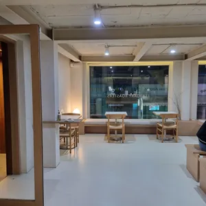 이월로스터스 리뷰 사진