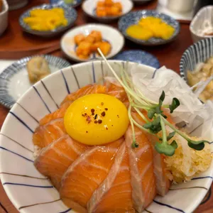 핵밥 사진