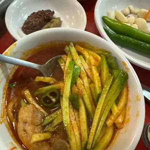 홍지로스 사진