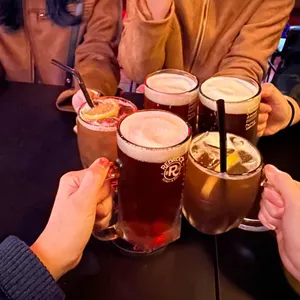라운드투 사진