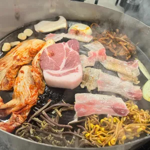 상구네솥뚜껑삼겹살 사진