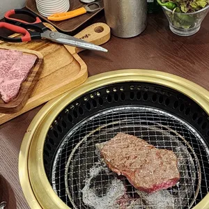 고기잡스 사진