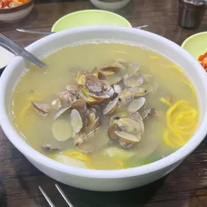 황도 바지락 칼국수 사진