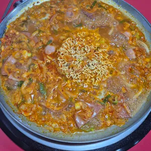 놀부부대찌개 사진