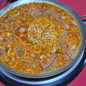놀부부대찌개 사진