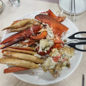 성민대게 사진